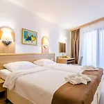 Hotel Paradiso 2