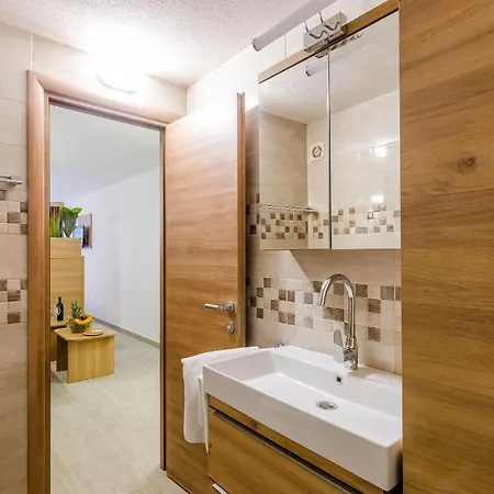 Paradiso 2 מלון 4*