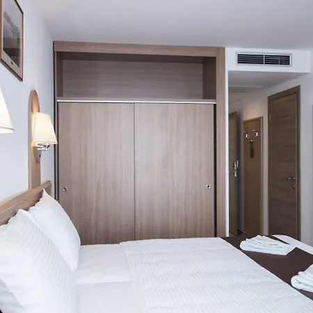 Paradiso 2 4* Štikovica